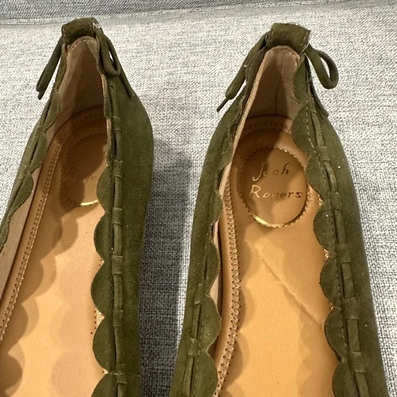 Jack Rogers Women's Suede Hunter Green Scalloped Flats - Picture 2 of 6
